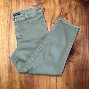 Athleta Olive Flex Straight Crop Travel Hiking Jean #657558 16 Stretch Denim M23